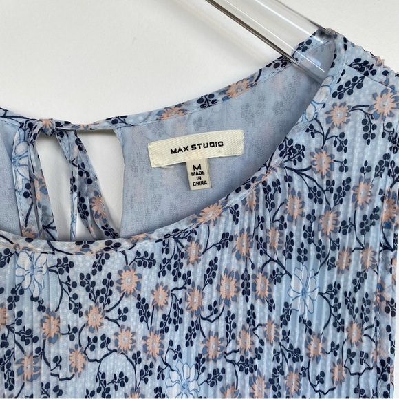 SALE 🛍️ MAX STUDIO floral sleeveless ruched top Womens size M - Picture 4 of 9
